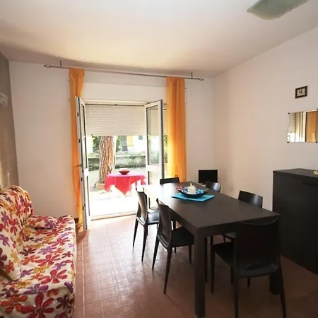 Apartment 34